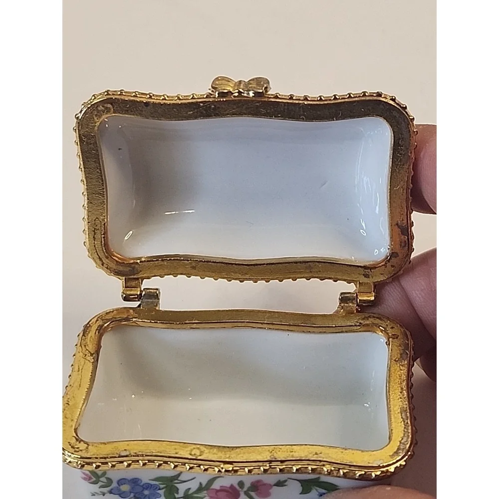Imperial‎ Porcelain Trinket Box White, Goldtone & Floral Psalm 46:1 Bible Verse